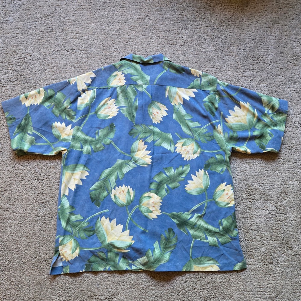 Tommy Bahama Mens XL Silk Camp Shirt Blue Floral Tropical Lotus Short Sleeve - Picture 6 of 6